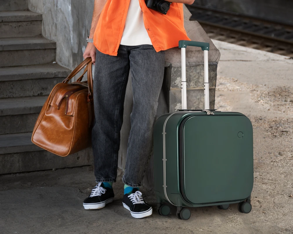 carry on soft luggage with wheels